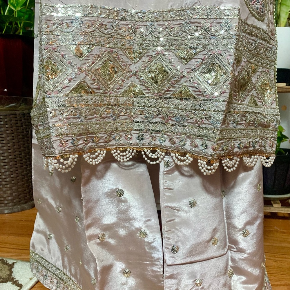 Elegant Embroidered Pink Outfit Plazzo Set - Picture 5 of 6